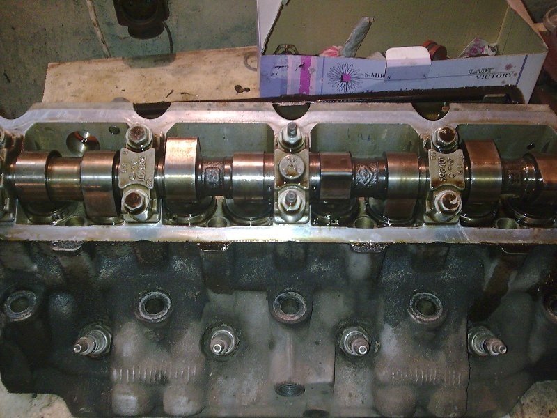 Сальники головки блока цилиндров как причина жора масла